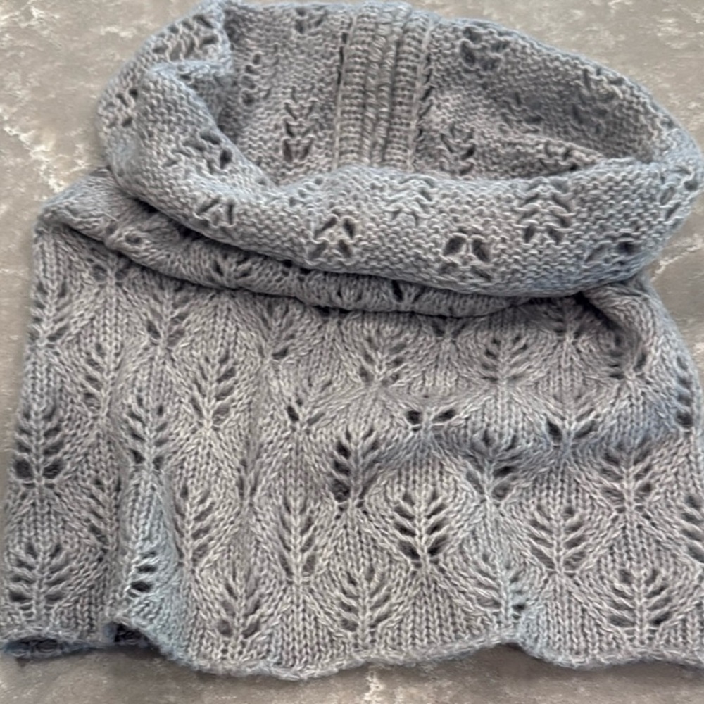 The Limited Silver Gray Cowl Neck Knit Sweater Infinity Scarf NWOT
